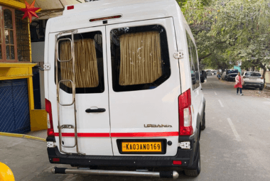 9 seater Urbania